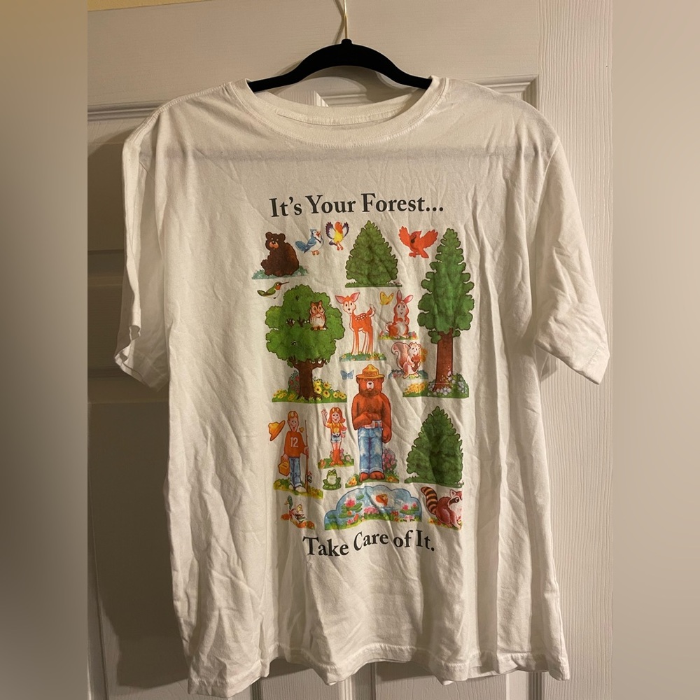 Womens, large, Smokey the Bear tee.